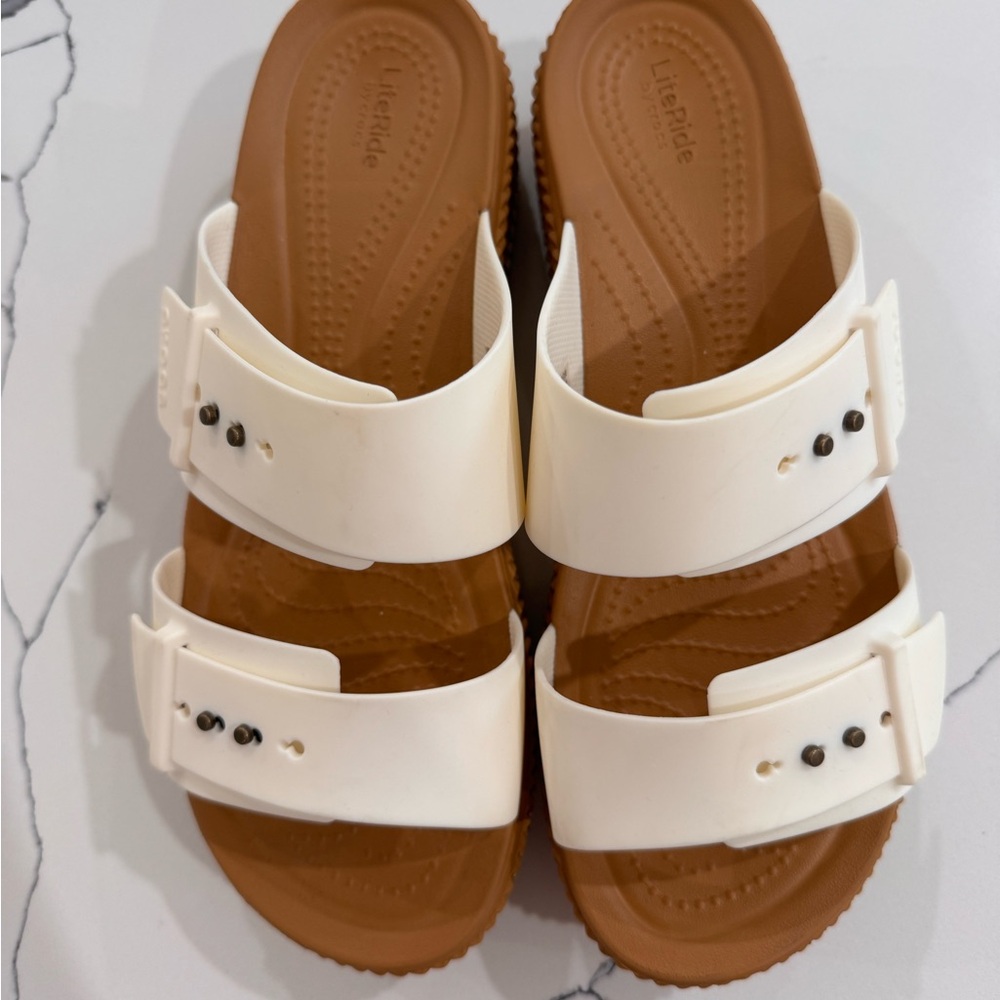 CROCS Brooklyn Wedge Sandals - Picture 2 of 4